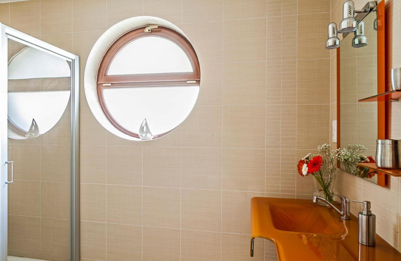 Panoramic Art Apartment With Jacuzzi Balatonlelle Luaran gambar